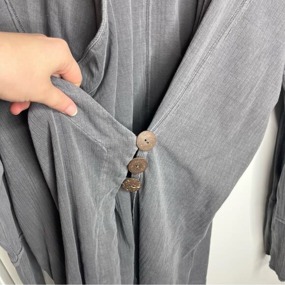 Intimately Free People Lightweight Oversized Button Cardigan Blouse Size Small - Picture 4 of 7